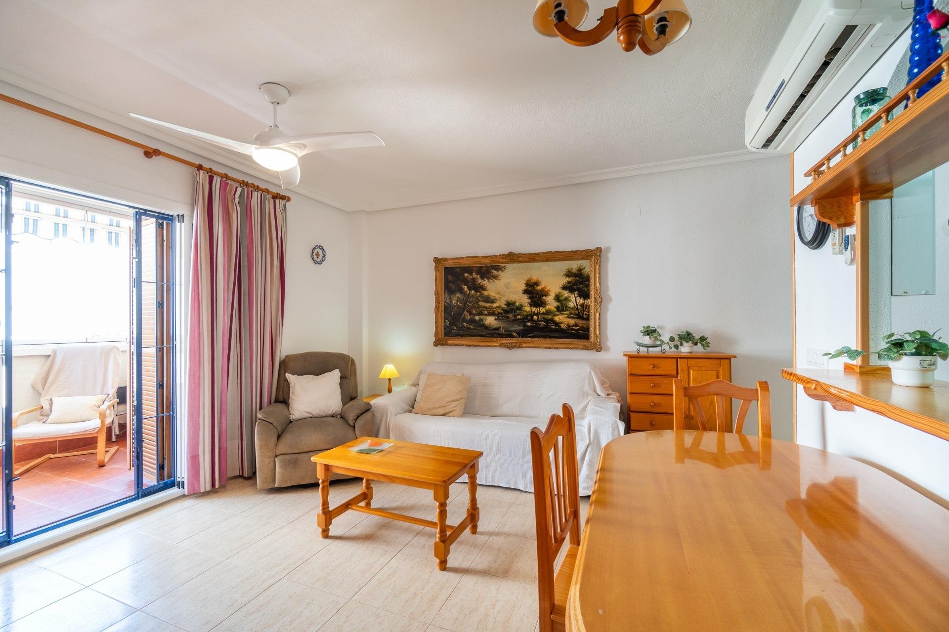Alquiler a largo plazo - Apartment -
Torrevieja - La Mata