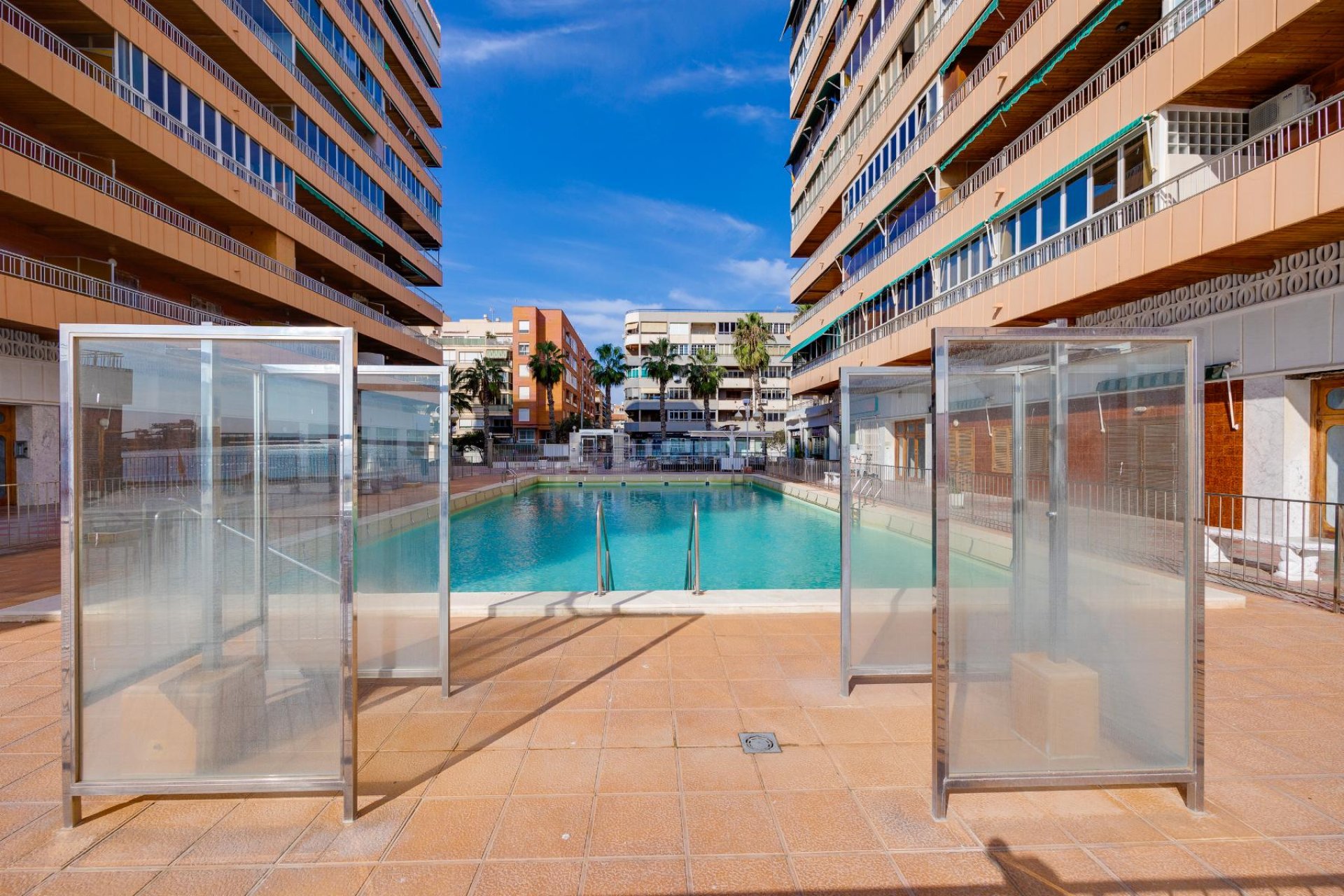 Alquiler a largo plazo - Apartment -
Torrevieja - Playa del Acequión