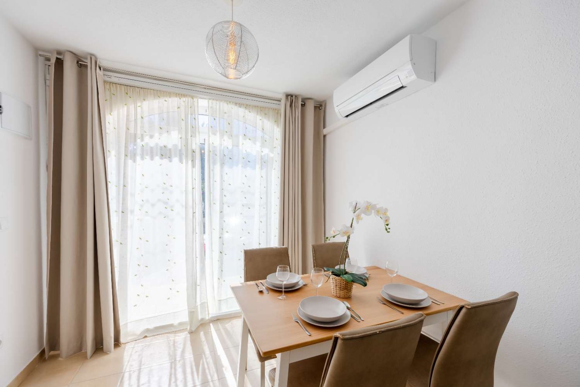 Alquiler a largo plazo - Apartment -
Torrevieja