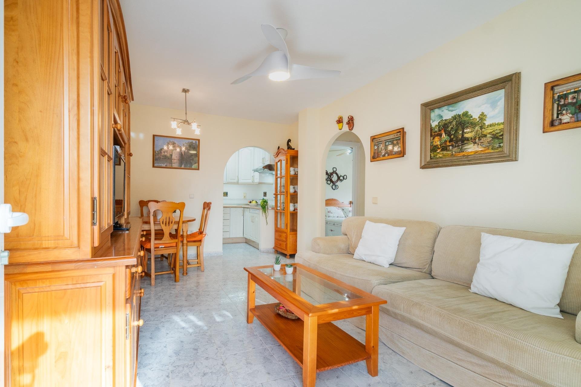 Alquiler a largo plazo - Bungalow -
Orihuela Costa - Playa Flamenca