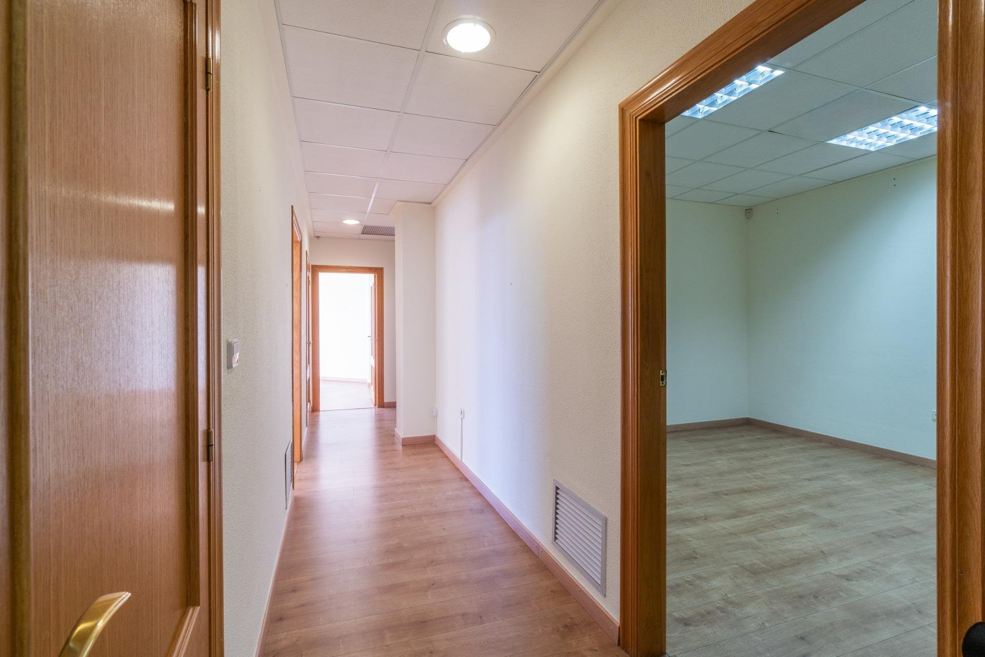 Alquiler a largo plazo - Commercial Unit -
Orihuela Costa - Playa Flamenca