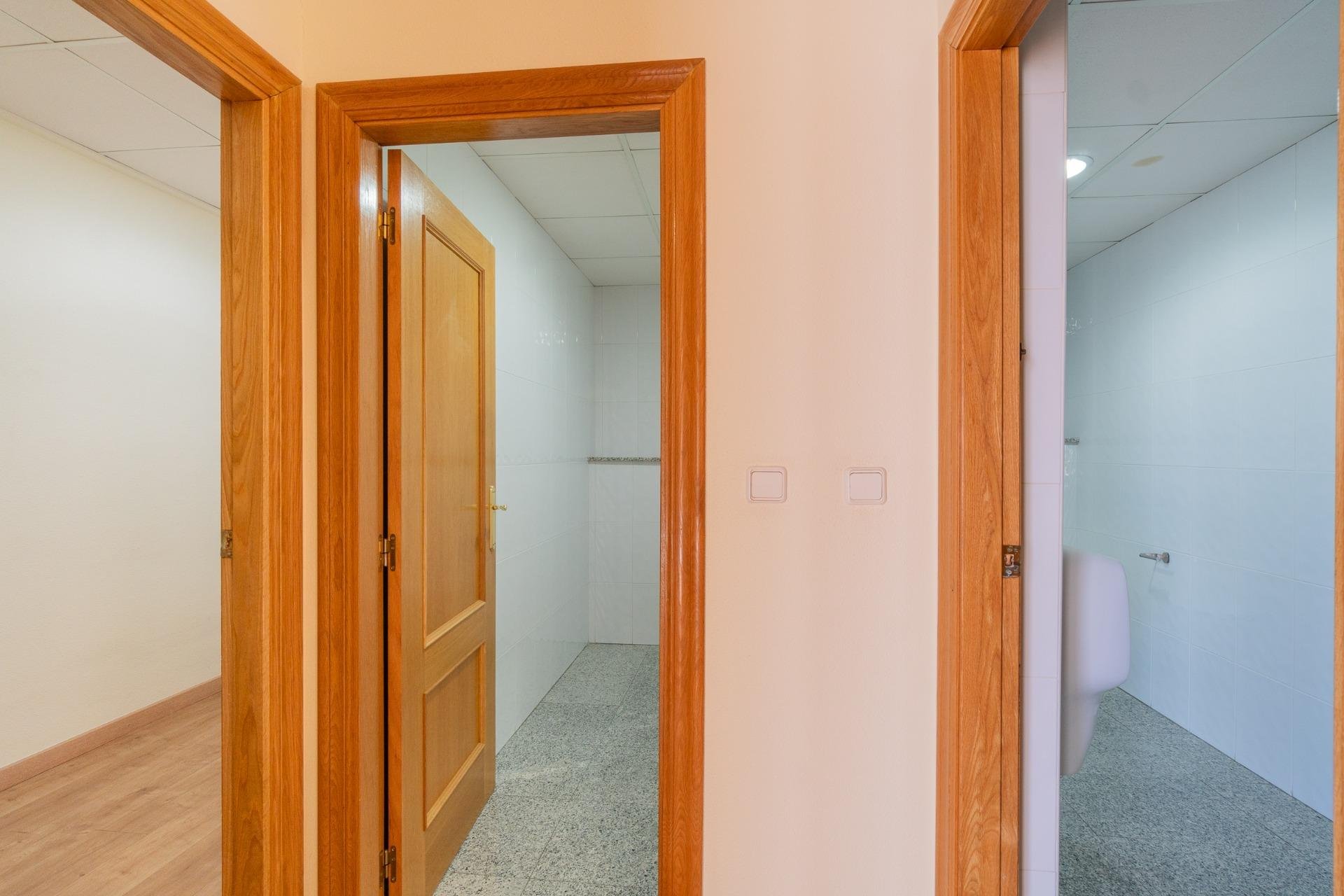 Alquiler a largo plazo - Commercial Unit -
Orihuela Costa - Playa Flamenca