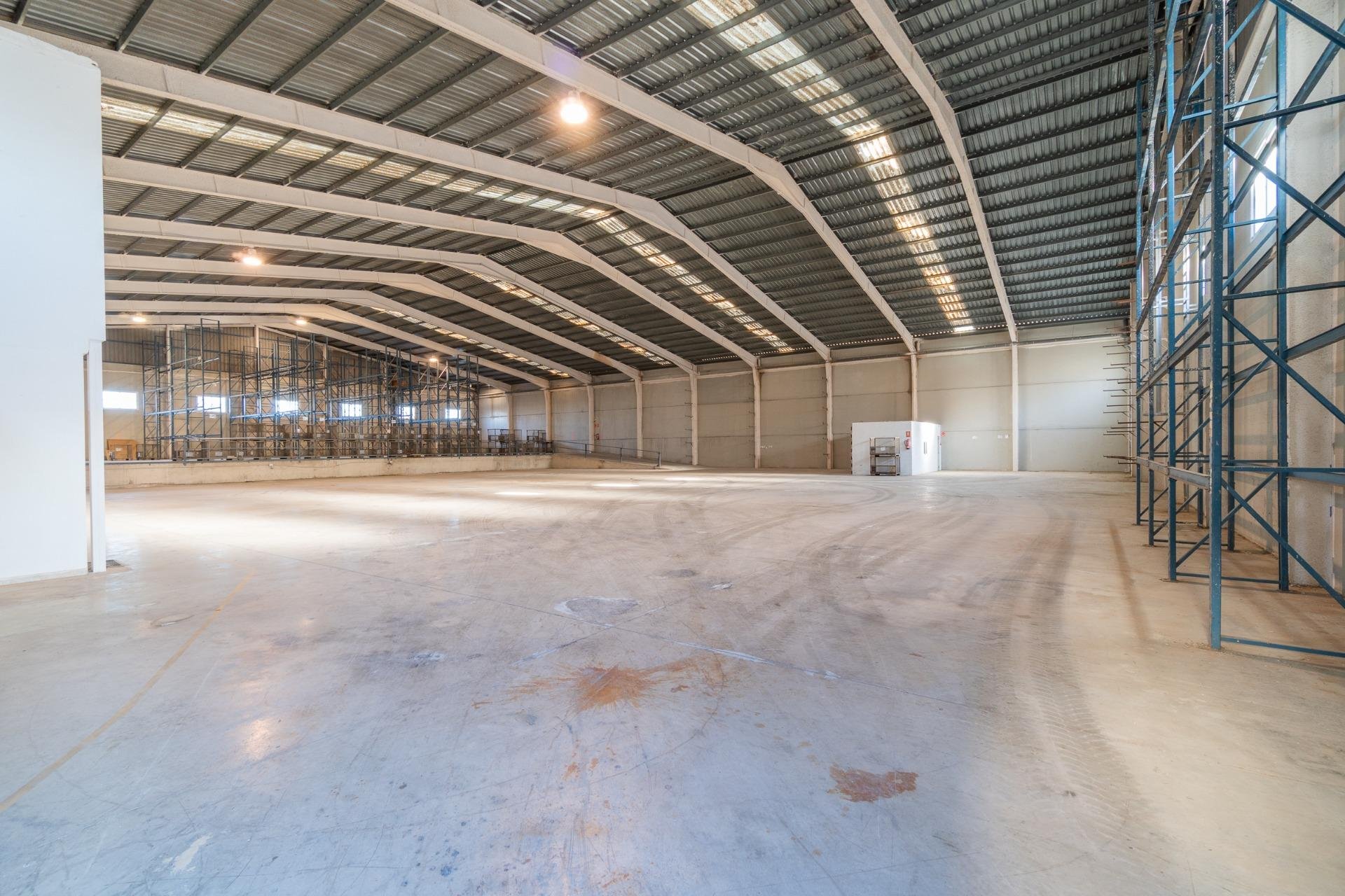 Alquiler a largo plazo - Commercial Unit -
Pilar de la Horadada - Polígono industrial Cañada de Práez