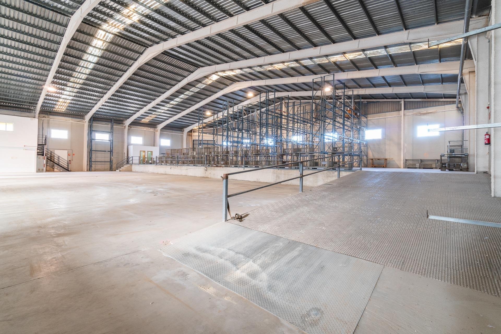 Alquiler a largo plazo - Commercial Unit -
Pilar de la Horadada - Polígono industrial Cañada de Práez