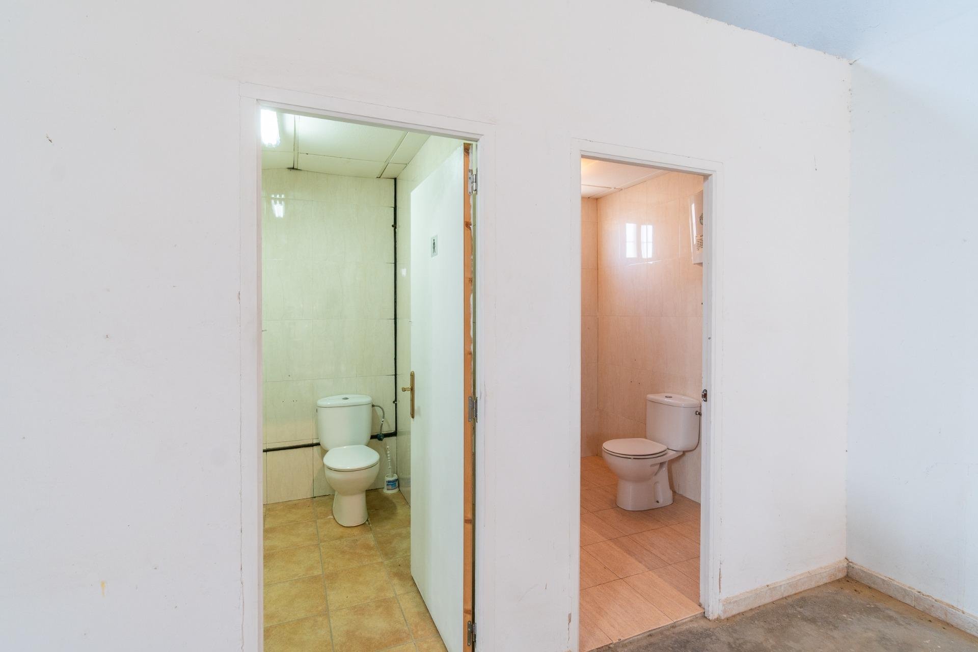 Alquiler a largo plazo - Commercial Unit -
Pilar de la Horadada - Polígono industrial Cañada de Práez