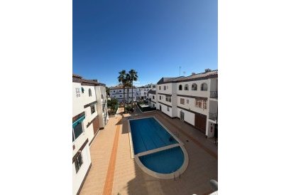 Apartament / Duplex - Återförsäljning - Orihuela Costa - Punta Prima