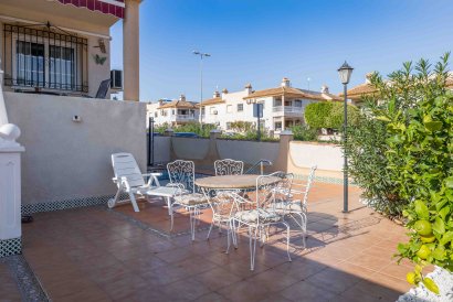 Apartamento - Återförsäljning - Orihuela Costa - Villamartín