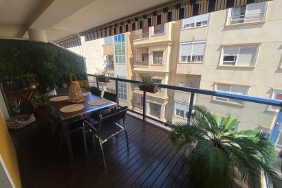 Apartamento - Återförsäljning - Torrevieja - Torrevieja