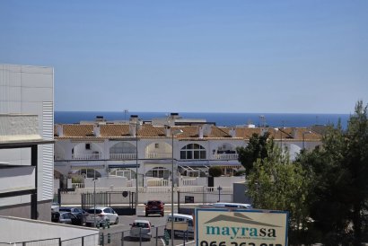 Apartment - Återförsäljning - Orihuela Costa - Campoamor