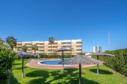 Apartment - Återförsäljning - Orihuela Costa - Campoamor