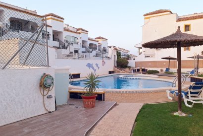 Apartment - Återförsäljning - Orihuela - Entre Naranjos Vistabella