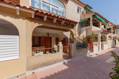 Apartment - Återförsäljning - Torrevieja - Acequion