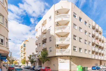 Apartment - Återförsäljning - Torrevieja - Centro