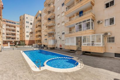 Apartment - Återförsäljning - Torrevieja - Estacion de autobuses