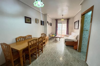 Apartment - Återförsäljning - Torrevieja - La Mata