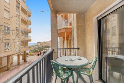 Apartment - Återförsäljning - Torrevieja - La Mata