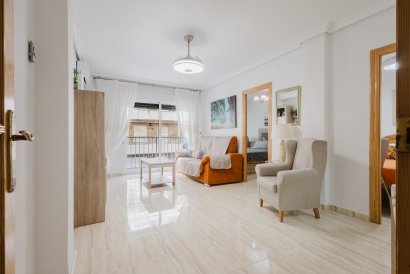 Apartment - Återförsäljning - Torrevieja - Playa del Acequión