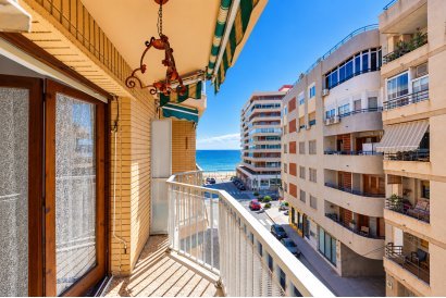 Apartment - Återförsäljning - Torrevieja - Playa del Acequión