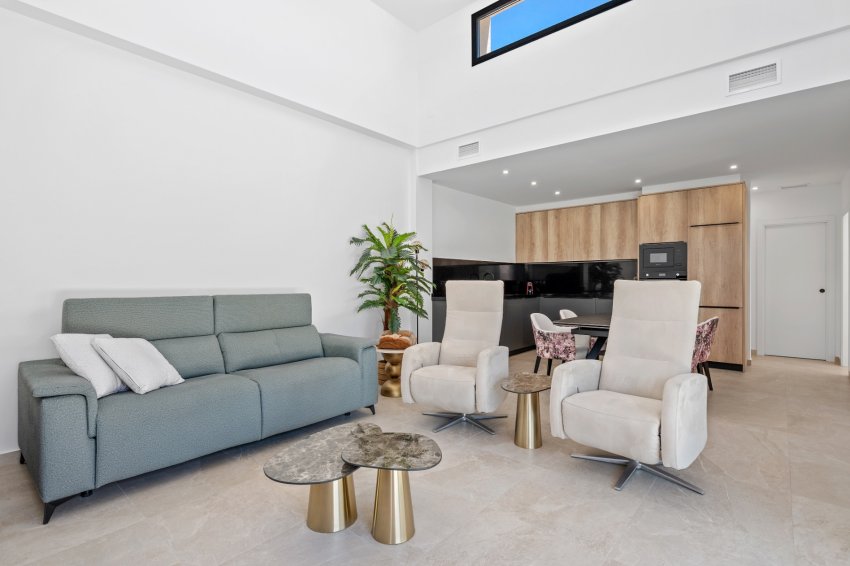 Återförsäljning - 6. Detached villa -
Daya Nueva - Costa Blanca South