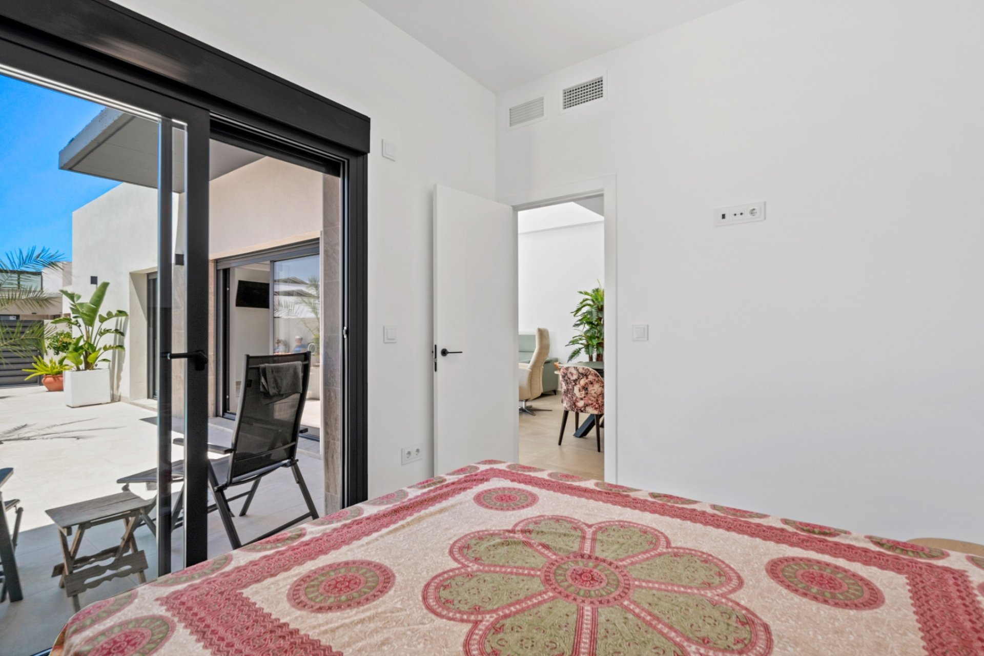 Återförsäljning - 6. Detached villa -
Daya Nueva - Costa Blanca South