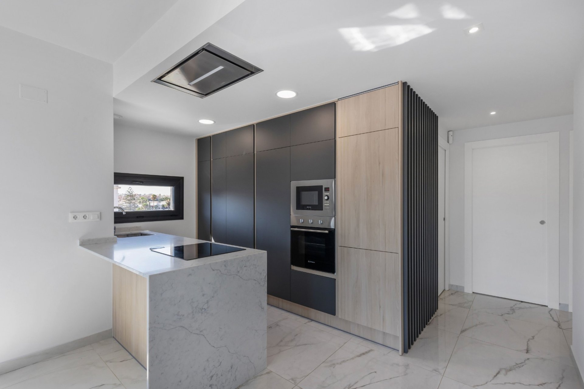 Återförsäljning - Apartament / Duplex -
Orihuela Costa - Playa Flamenca
