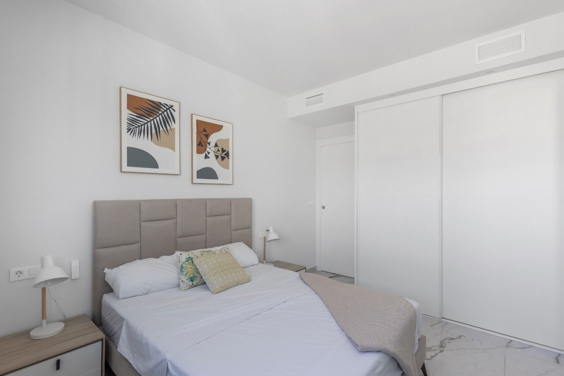 Återförsäljning - Apartament / Duplex -
Orihuela Costa - Playa Flamenca