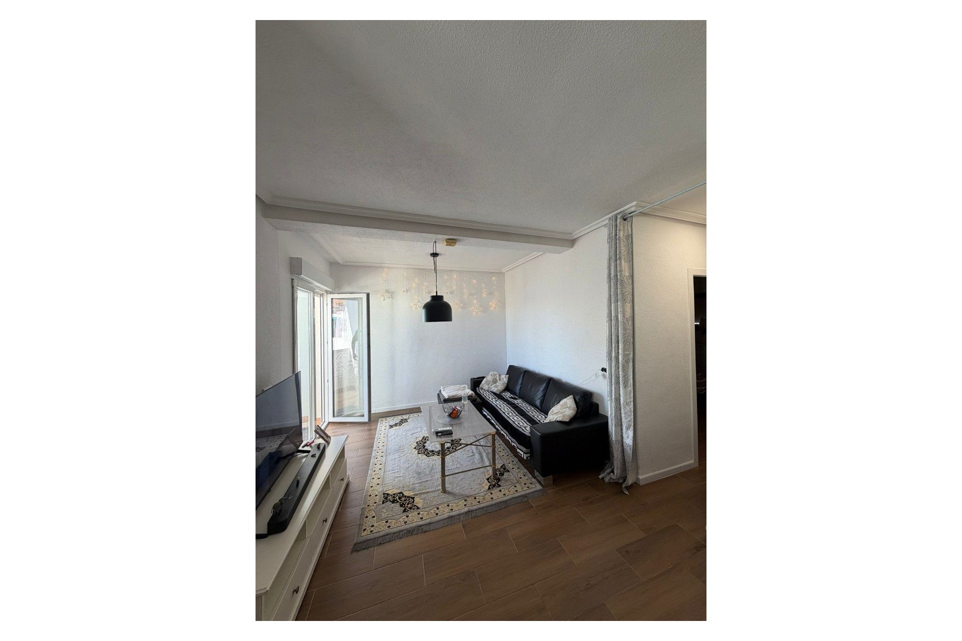 Återförsäljning - Apartament / Duplex -
Orihuela Costa - Punta Prima