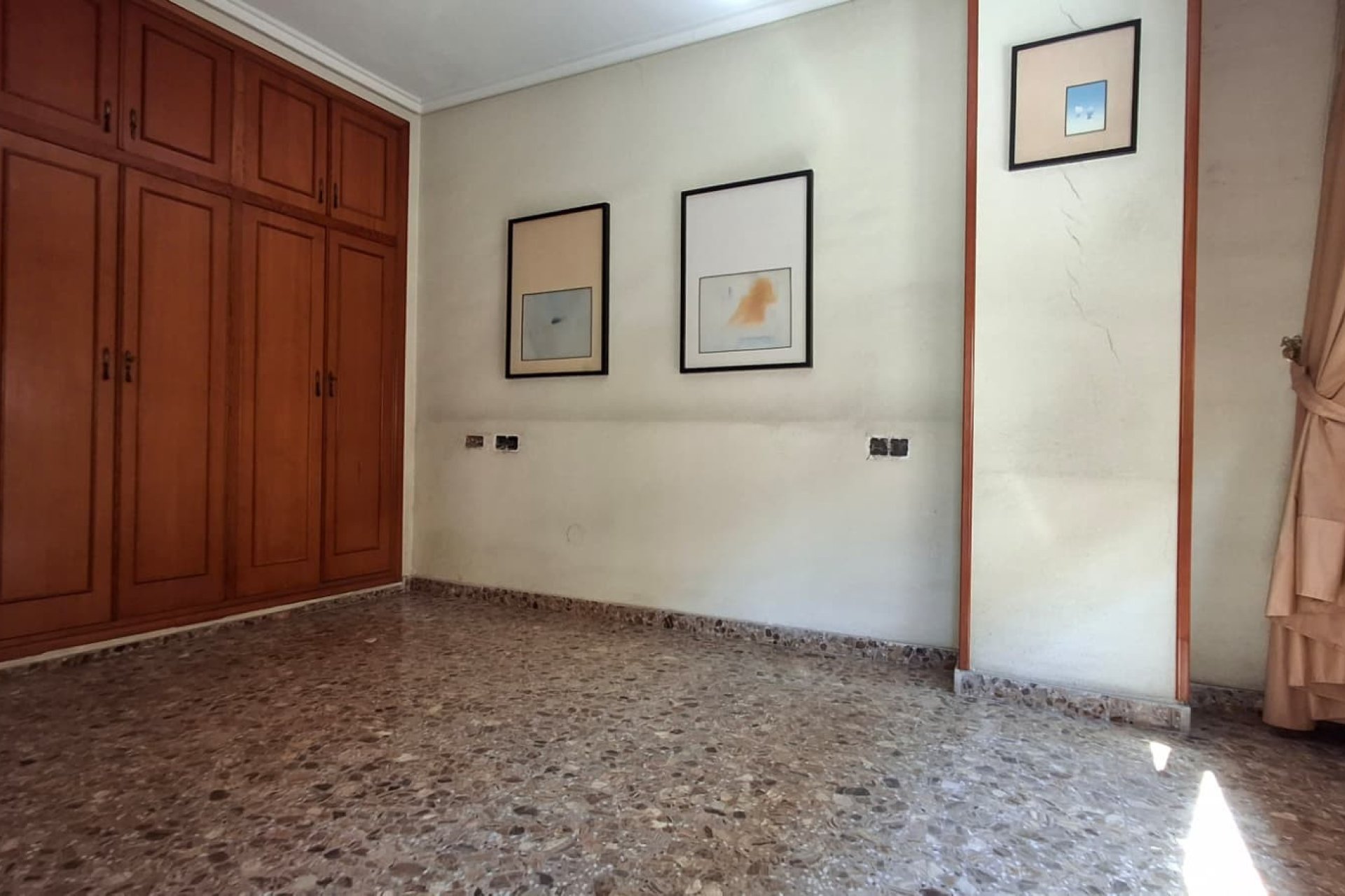 Återförsäljning - Apartament / Duplex -
Orihuela - Zona Centro