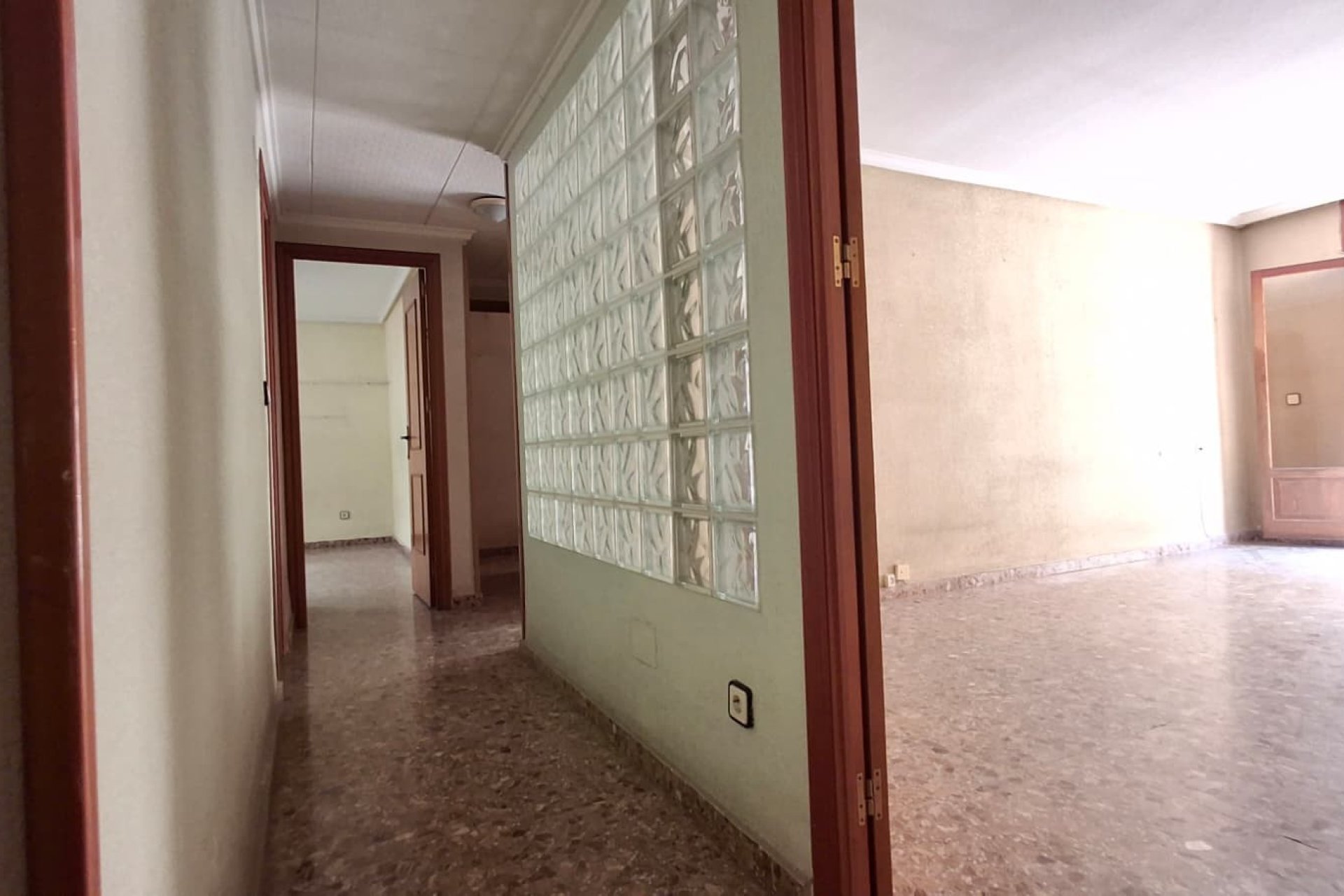 Återförsäljning - Apartament / Duplex -
Orihuela - Zona Centro