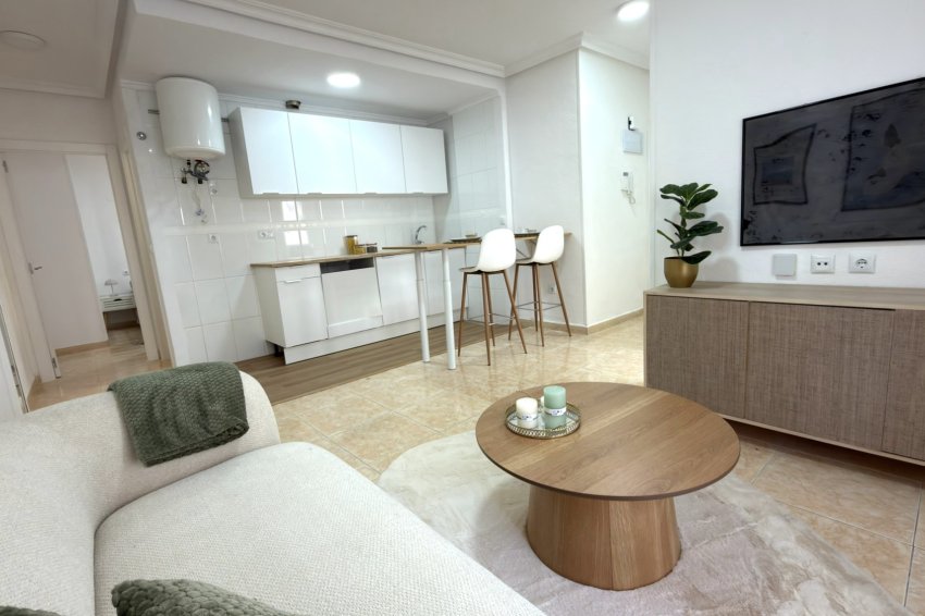 Återförsäljning - Apartament / Duplex -
Torrevieja - Curva del Palangre
