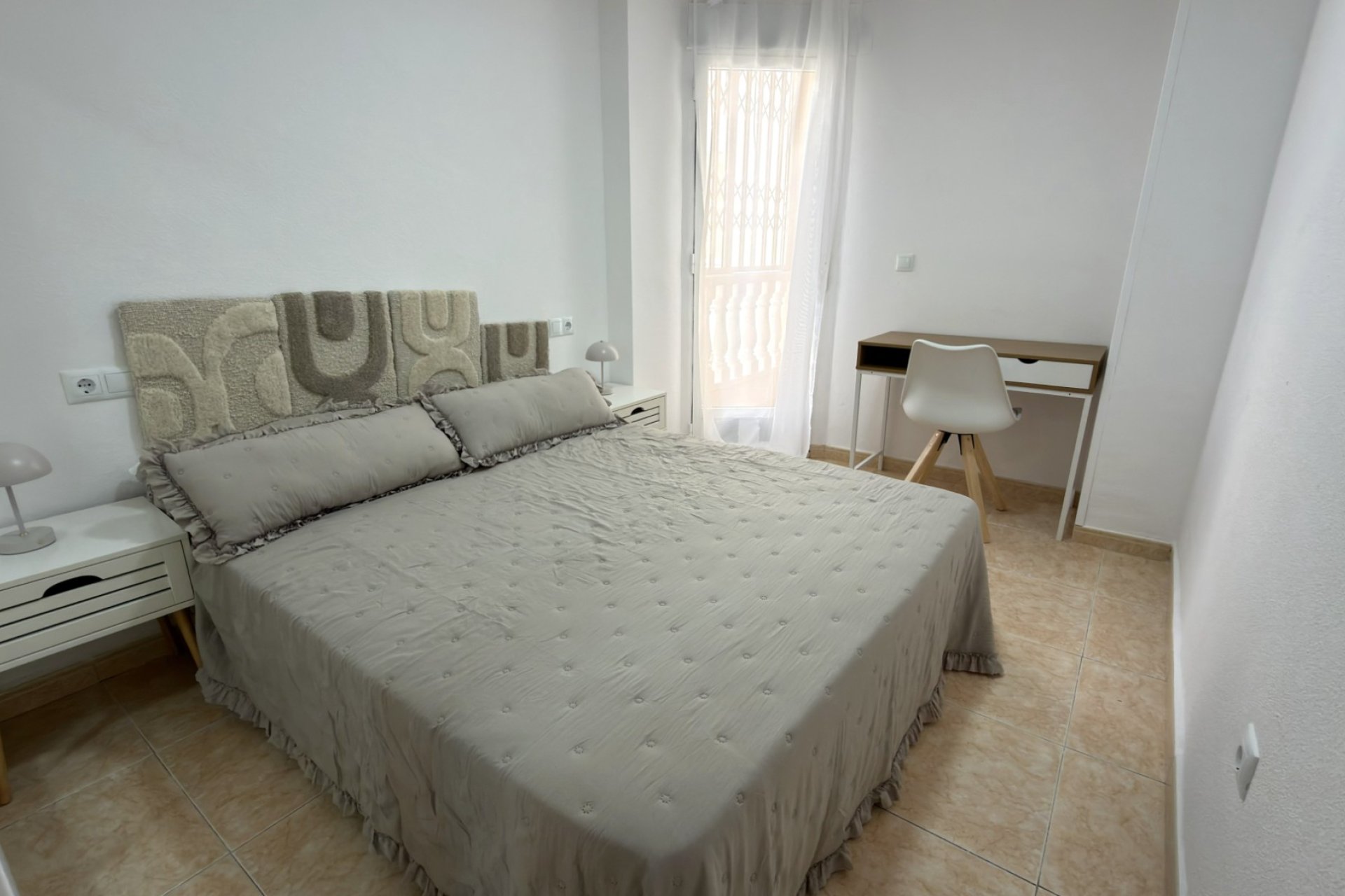Återförsäljning - Apartament / Duplex -
Torrevieja - Curva del Palangre
