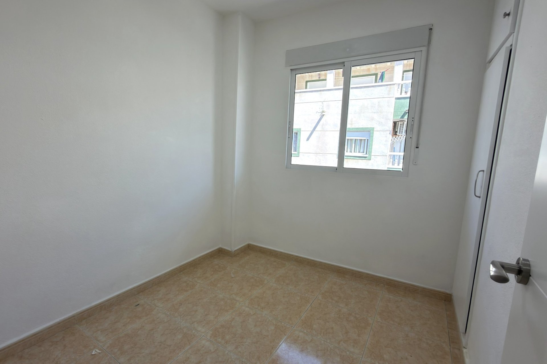 Återförsäljning - Apartament / Duplex -
Torrevieja - Curva del Palangre