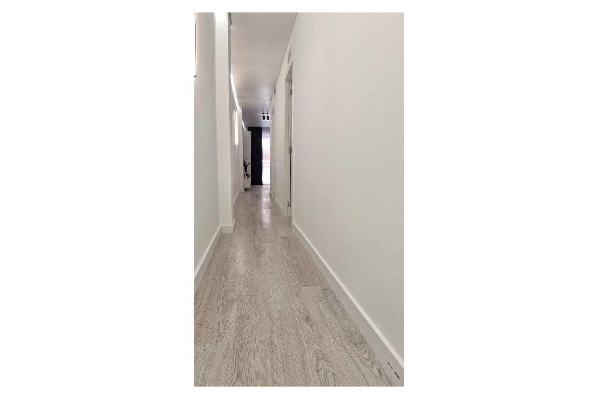 Återförsäljning - Apartament / Duplex -
Torrevieja - Playa Acequion