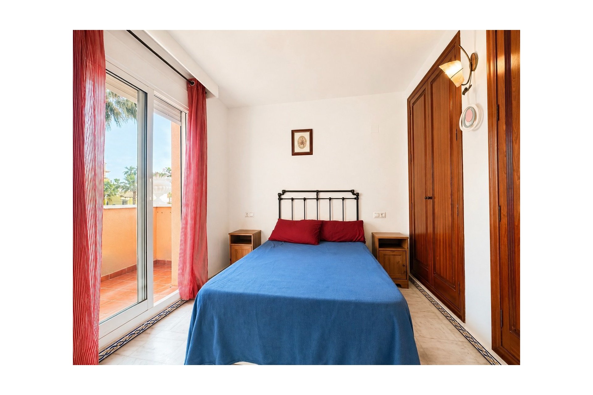 Återförsäljning - Apartament / Duplex -
Torrevieja - Playa de los Locos