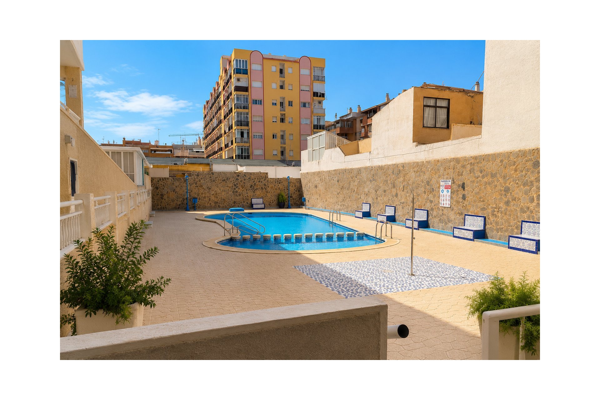Återförsäljning - Apartament / Duplex -
Torrevieja