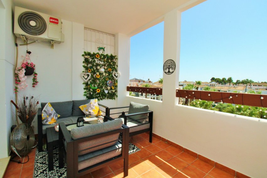Återförsäljning - Apartament -
Villamartin - Villamartín