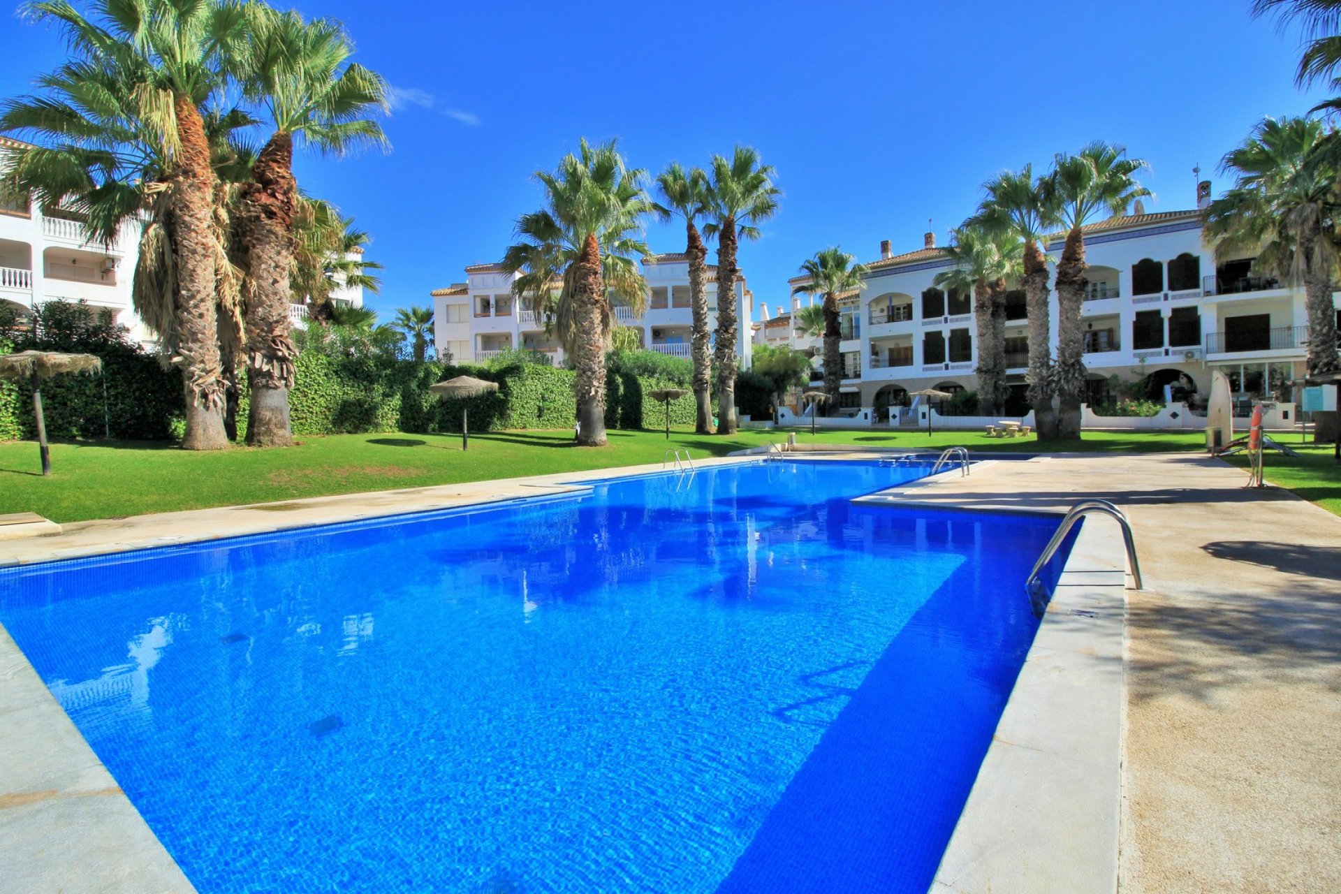 Återförsäljning - Apartament -
Villamartin - Villamartín