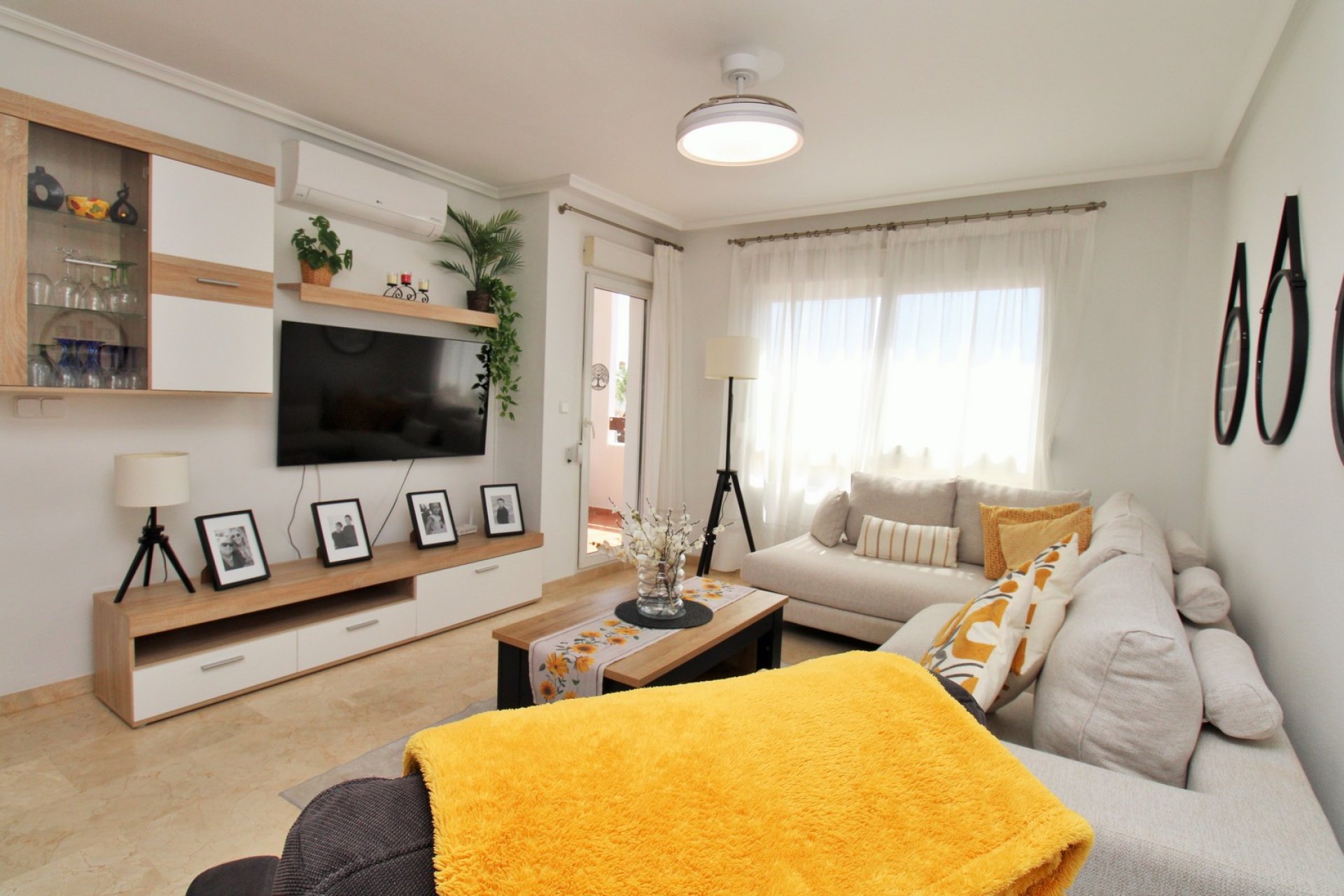 Återförsäljning - Apartament -
Villamartin - Villamartín