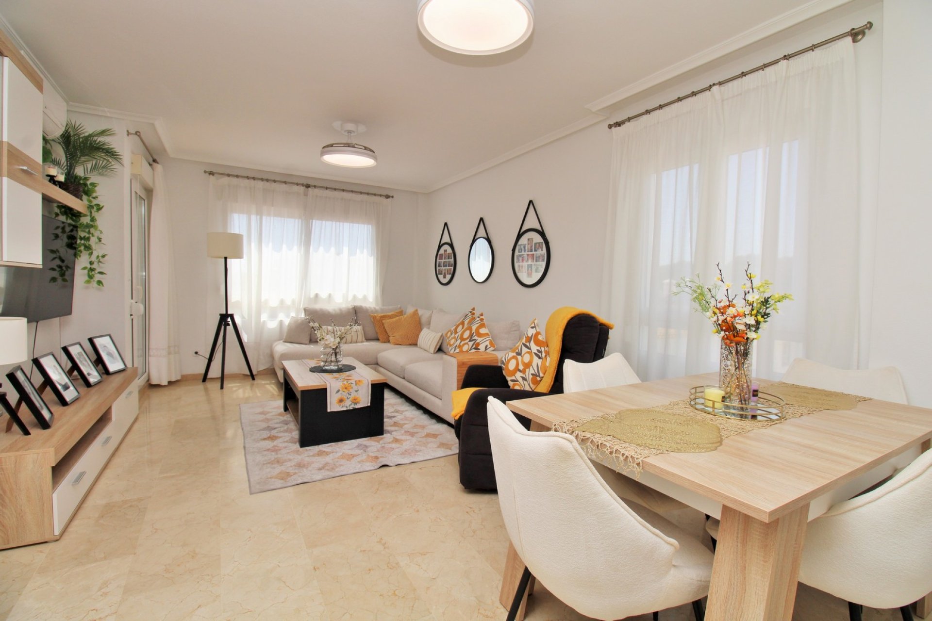 Återförsäljning - Apartament -
Villamartin - Villamartín