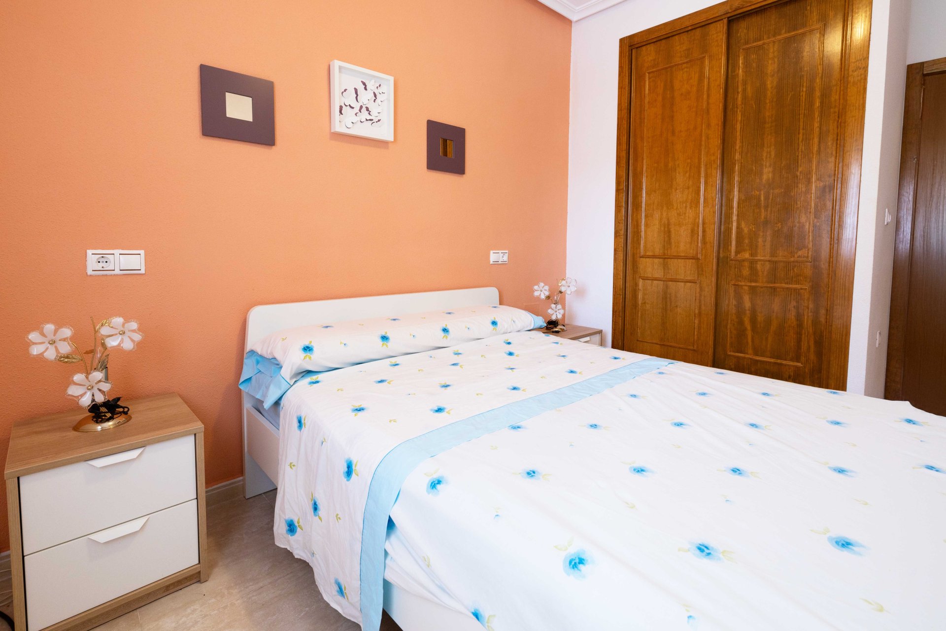 Återförsäljning - Apartamento -
Orihuela Costa - Los Almendros