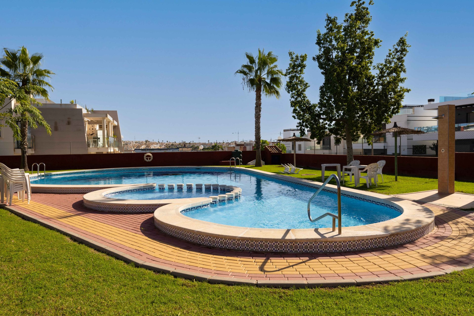 Återförsäljning - Apartamento -
Orihuela Costa - Los Almendros