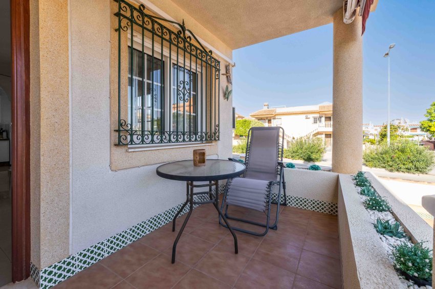 Återförsäljning - Apartamento -
Orihuela Costa - Villamartín