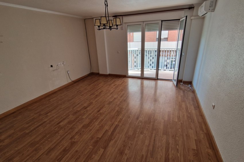 Återförsäljning - Apartamento -
Torrevieja - Acequion