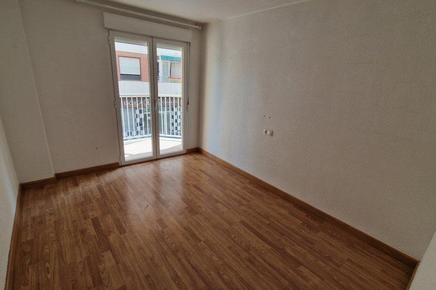 Återförsäljning - Apartamento -
Torrevieja - Acequion