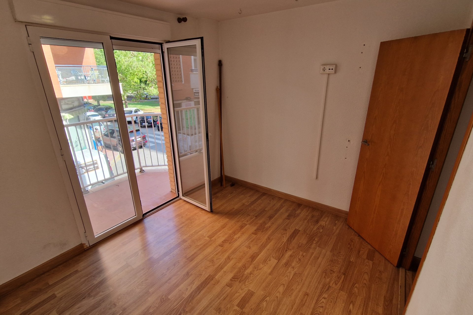 Återförsäljning - Apartamento -
Torrevieja - Acequion