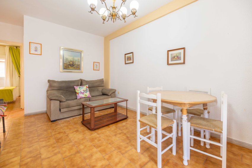 Återförsäljning - Apartamento -
Torrevieja - La Mata