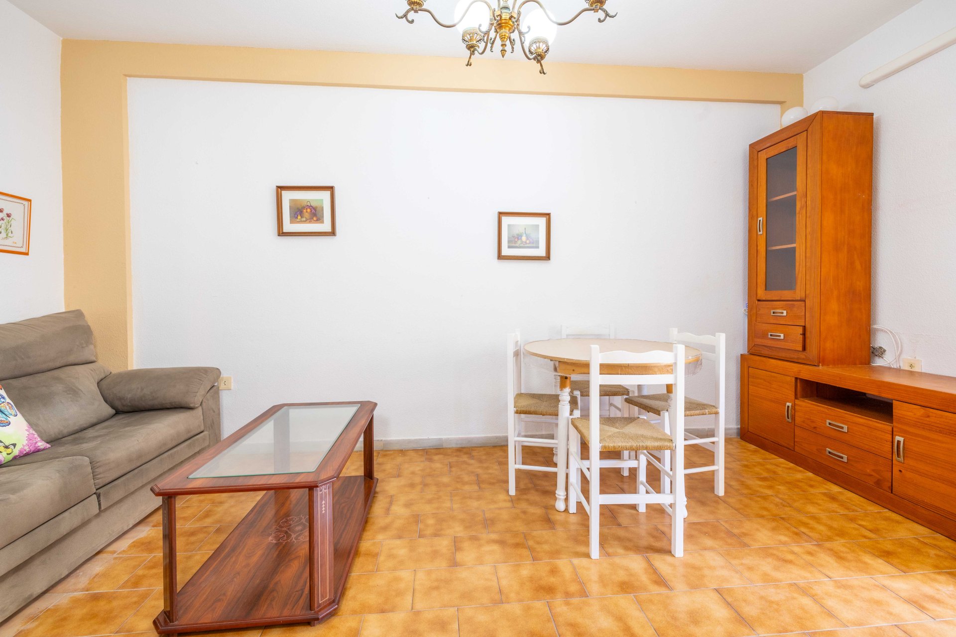 Återförsäljning - Apartamento -
Torrevieja - La Mata