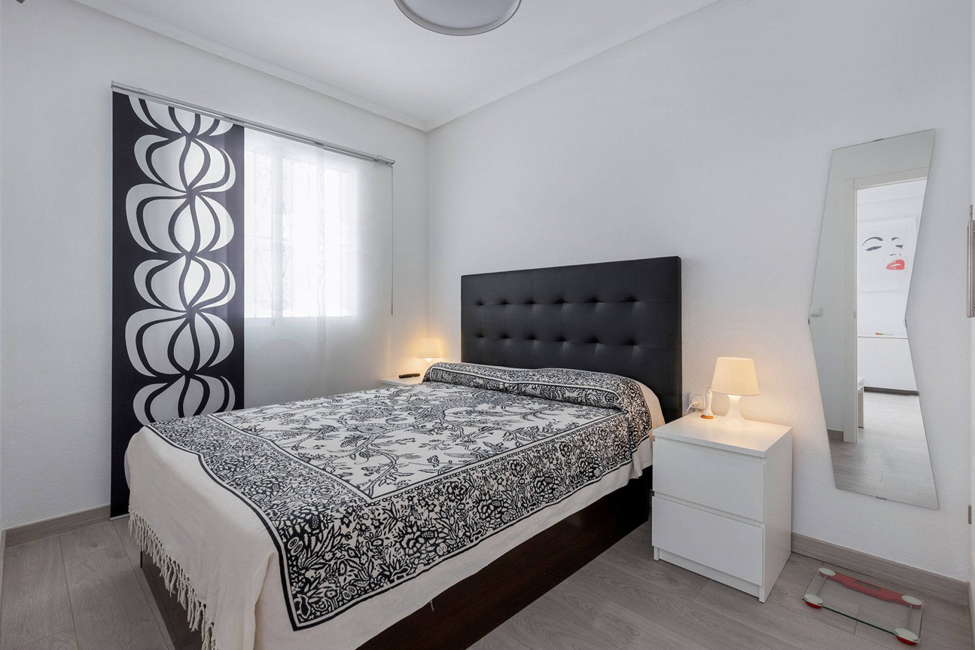 Återförsäljning - Apartamento -
Torrevieja - La Mata