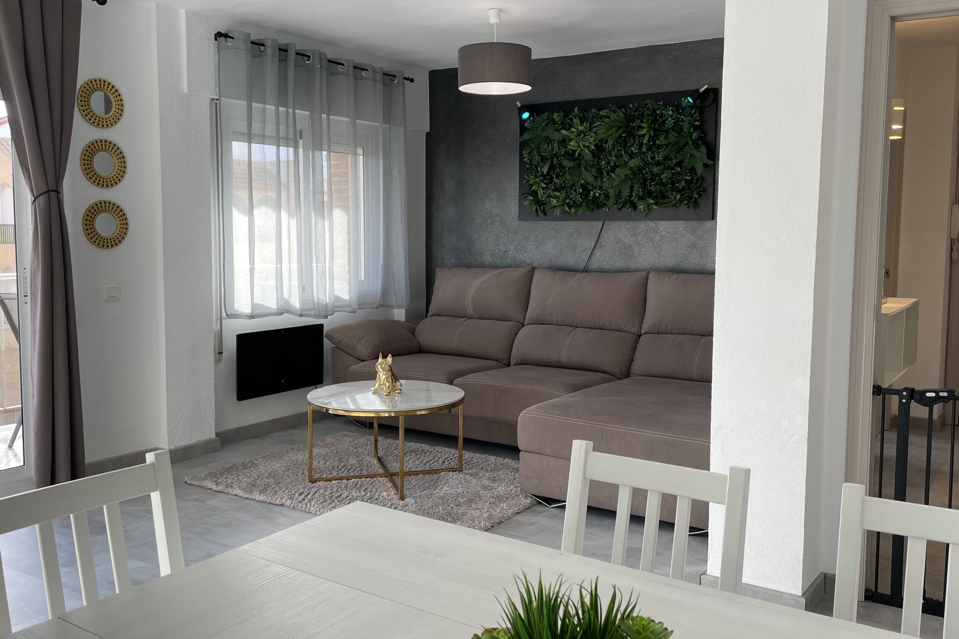 Återförsäljning - Apartamento -
Torrevieja - La Mata