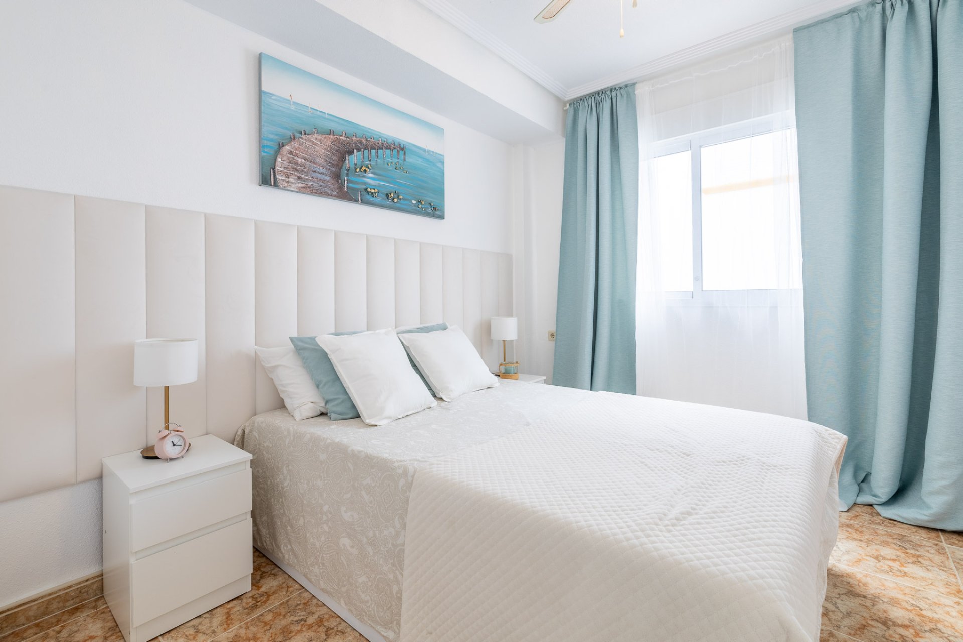 Återförsäljning - Apartamento -
Torrevieja - Los Altos